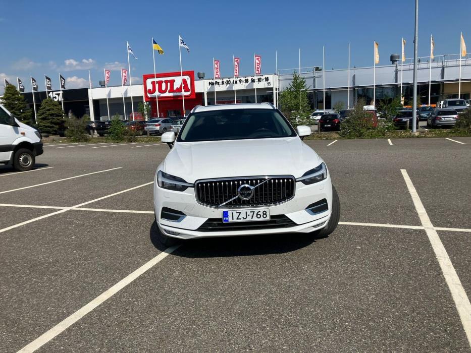 VOLVO XC60 2021