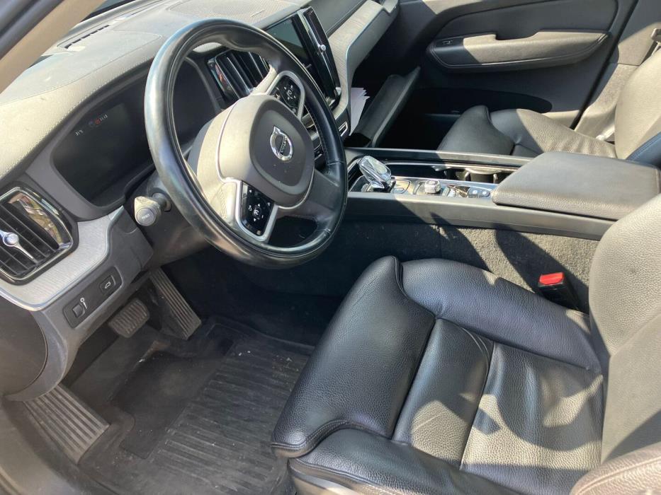 VOLVO XC60 2021