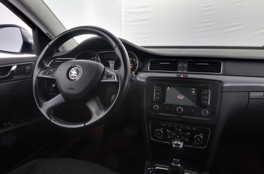 SKODA Superb 2014