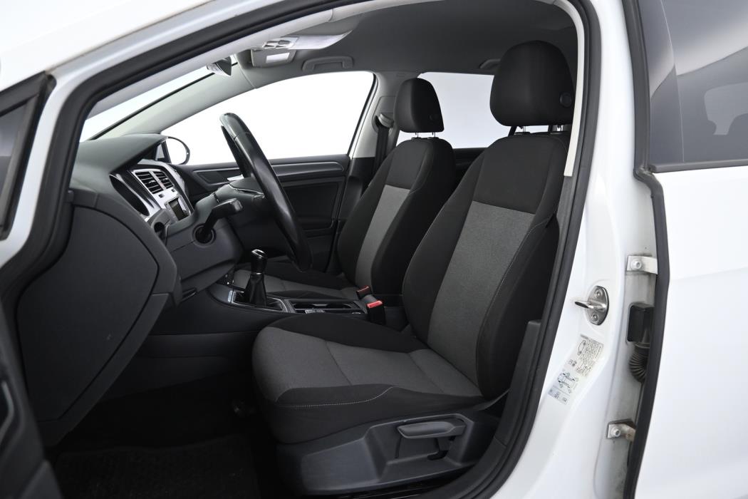 VOLKSWAGEN Golf 2017