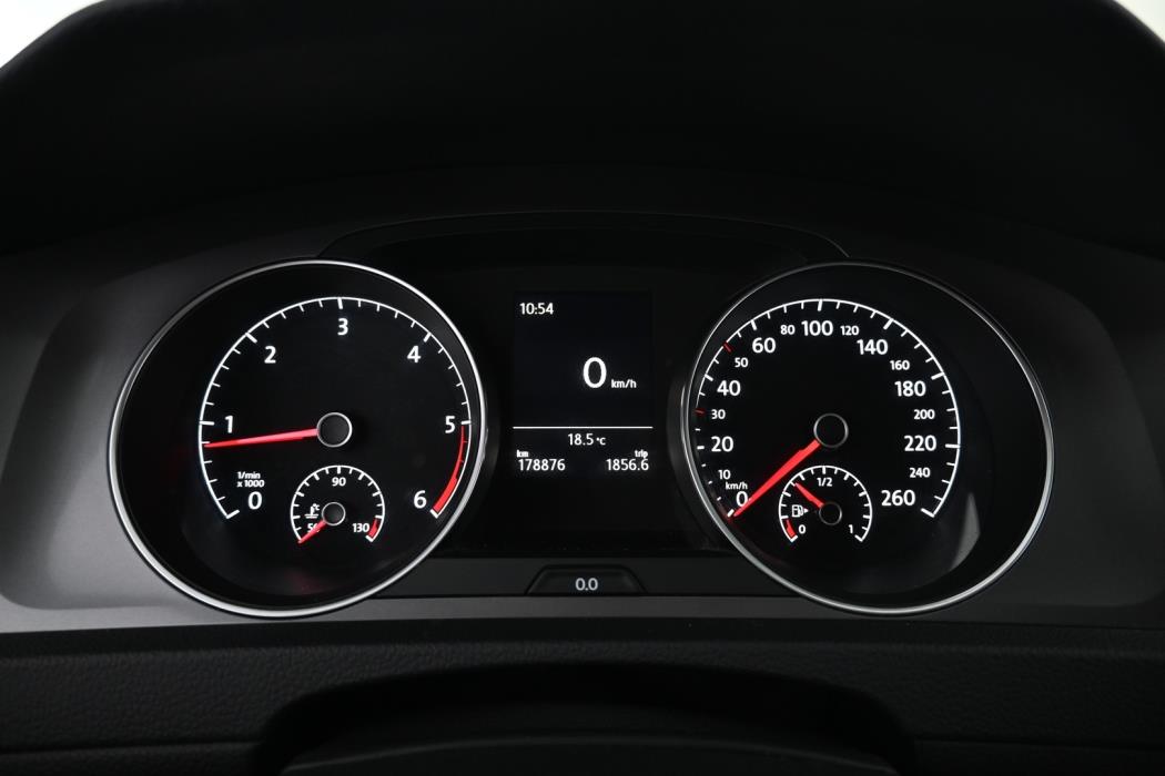 VOLKSWAGEN Golf 2017