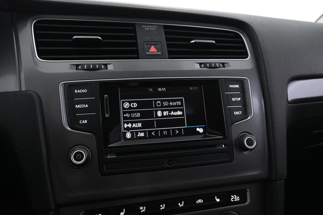 VOLKSWAGEN Golf 2017