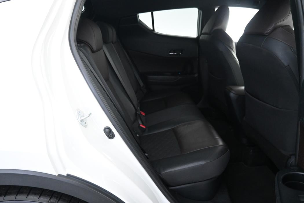 TOYOTA C-HR 2017