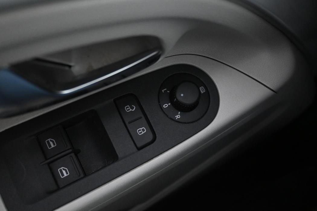 VOLKSWAGEN E-UP! 2017