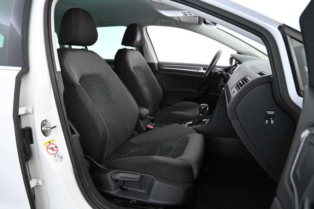 VOLKSWAGEN Golf 2018