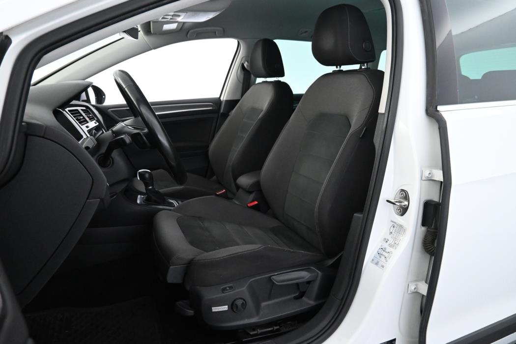 VOLKSWAGEN Golf 2018