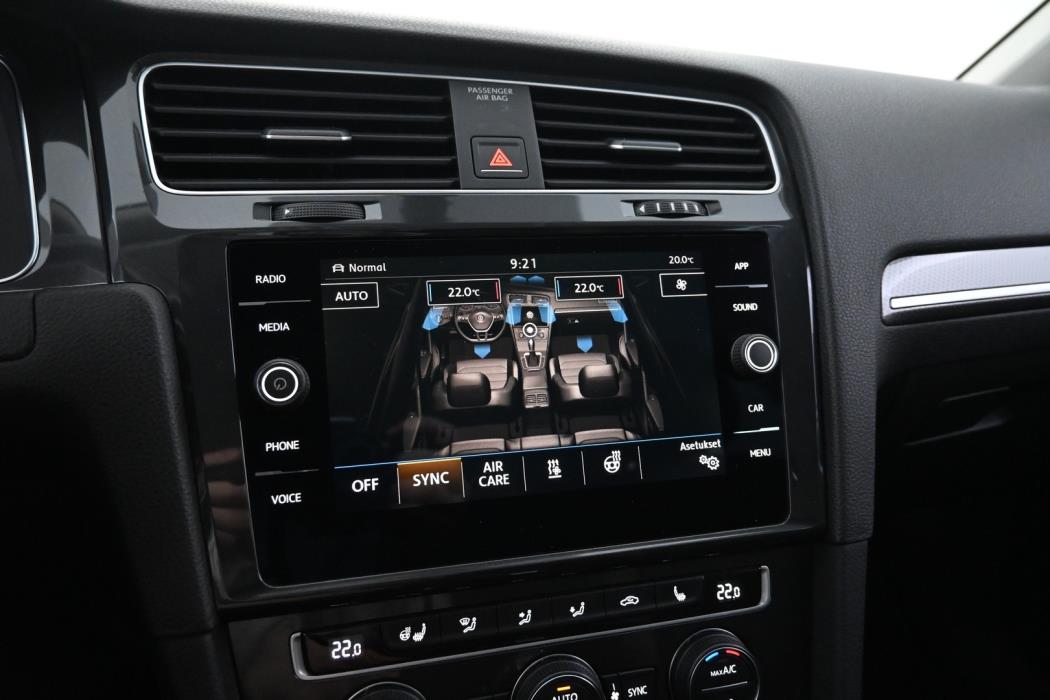 VOLKSWAGEN Golf 2018