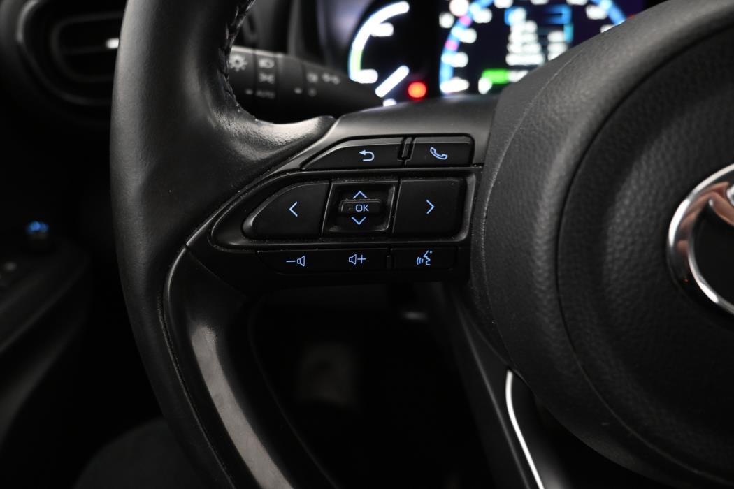 TOYOTA Yaris Cross 2024