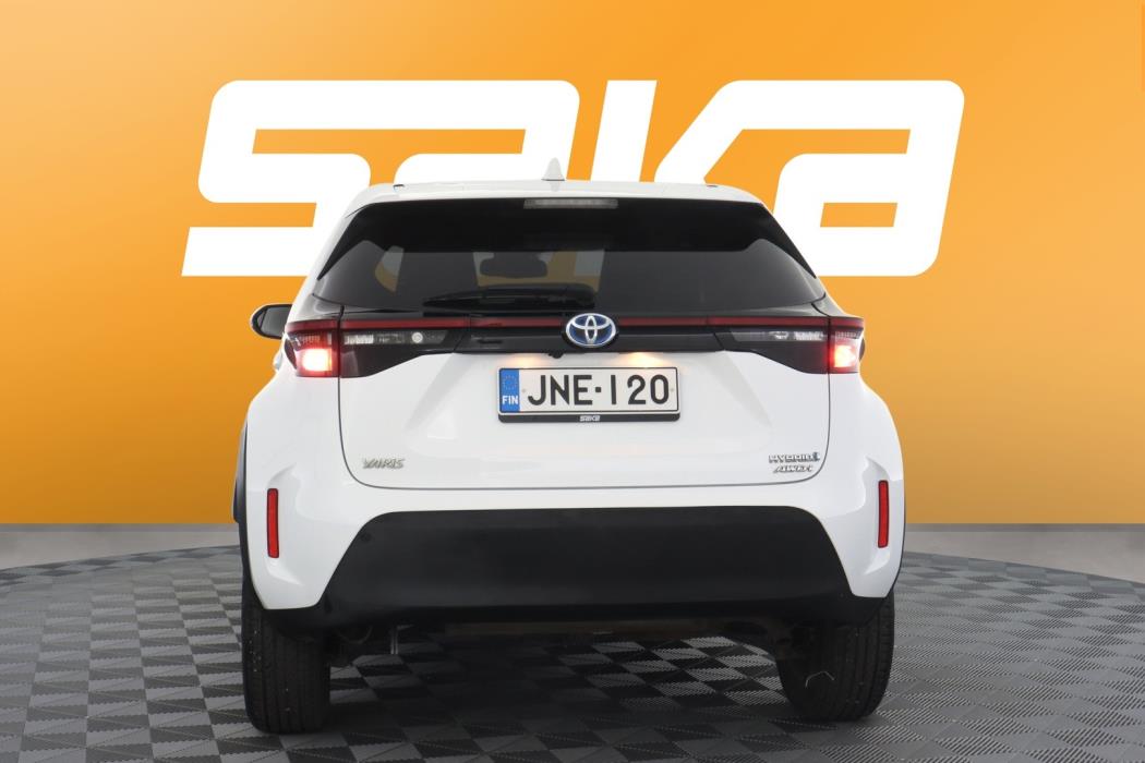 TOYOTA Yaris Cross 2024