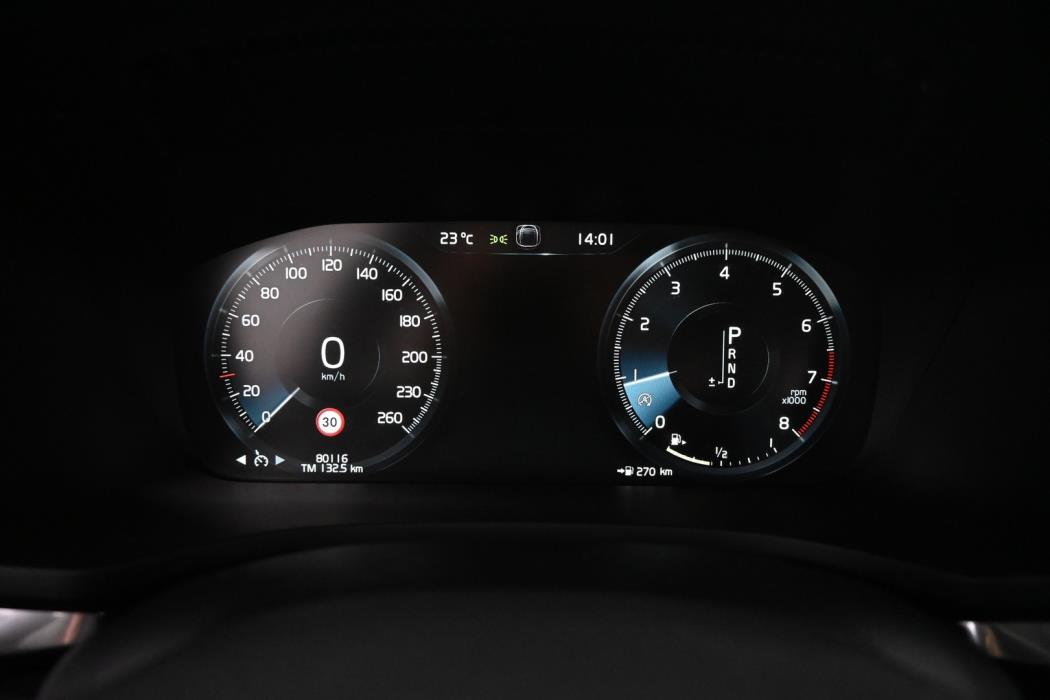 VOLVO V60 2021