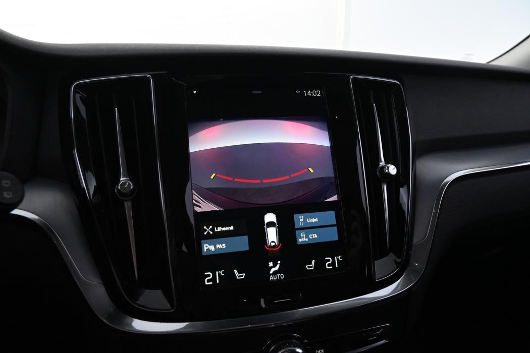 VOLVO V60 2021