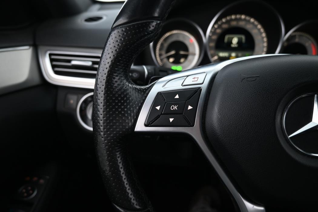 MERCEDES-BENZ E 2013