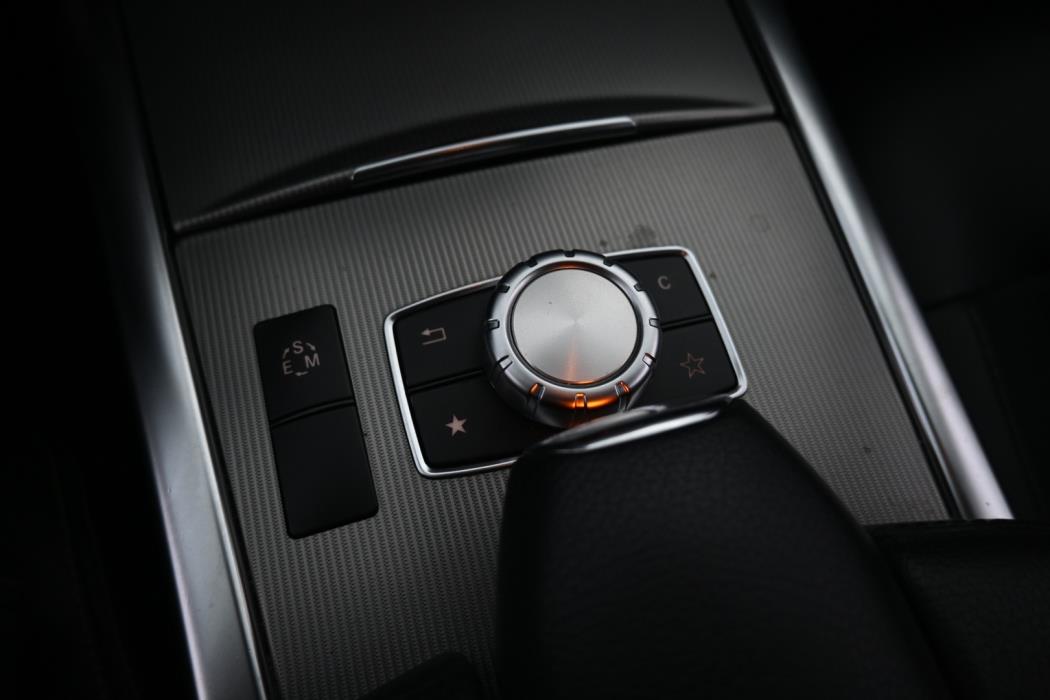 MERCEDES-BENZ E 2013