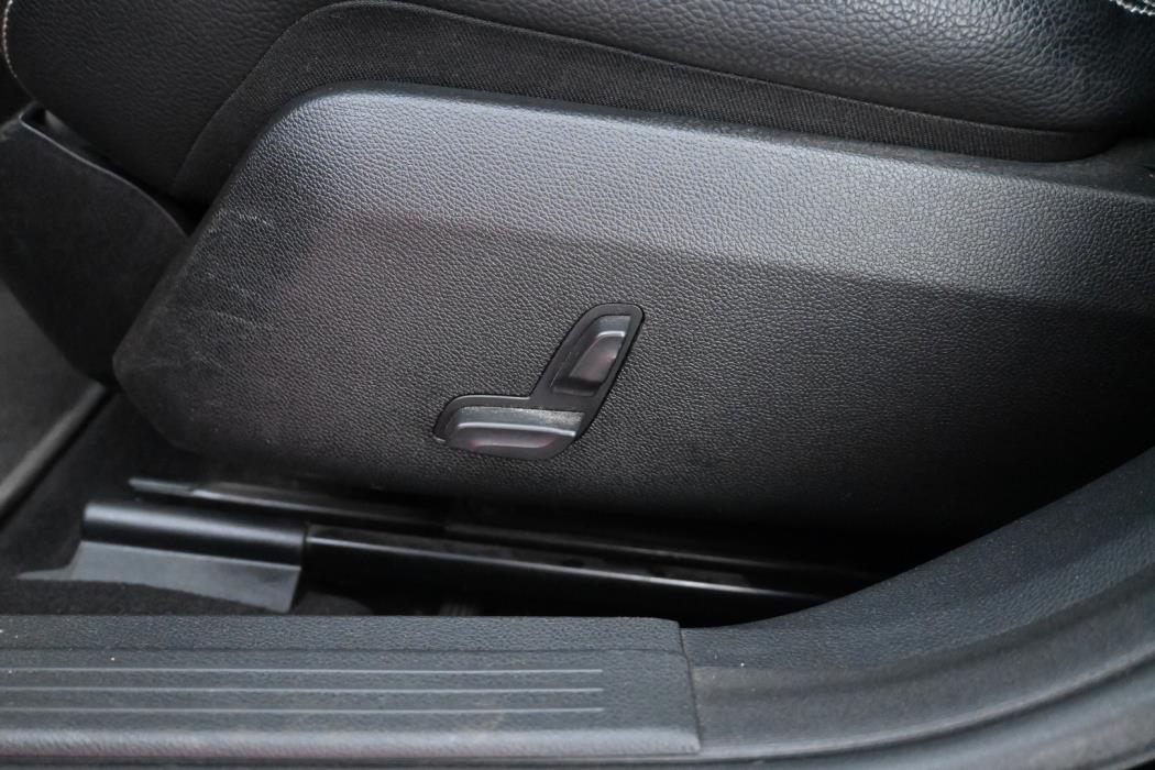 MERCEDES-BENZ E 2013