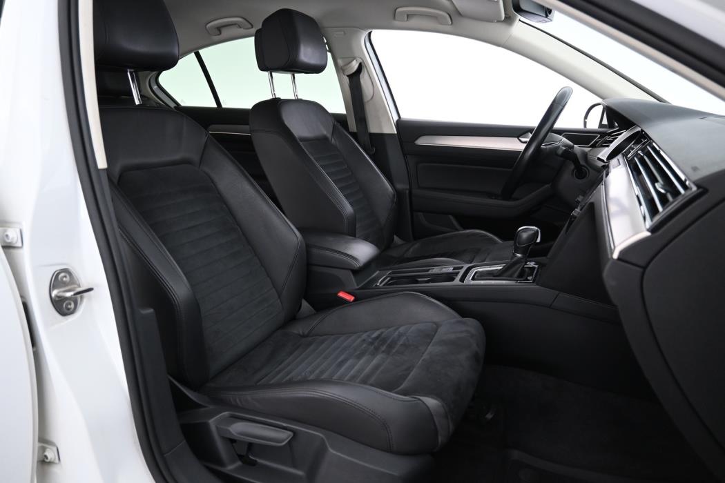 VOLKSWAGEN Passat 2016