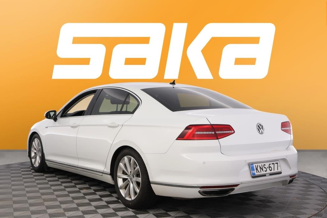 VOLKSWAGEN Passat 2016