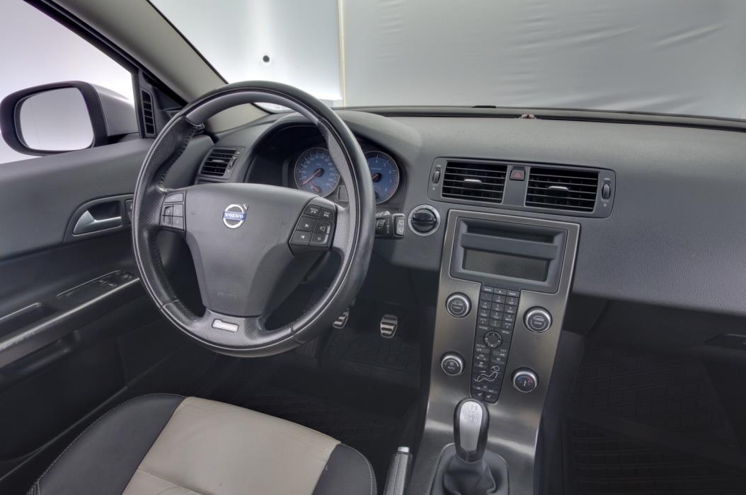 VOLVO C30 2012