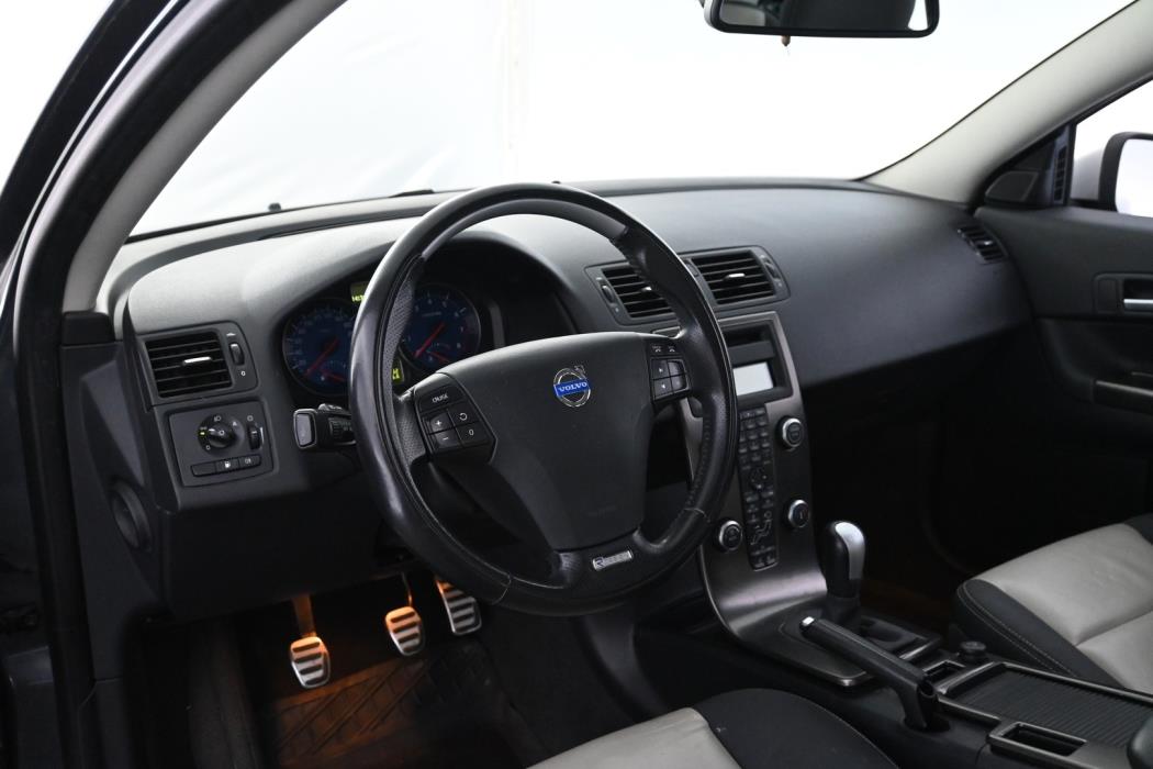 VOLVO C30 2012