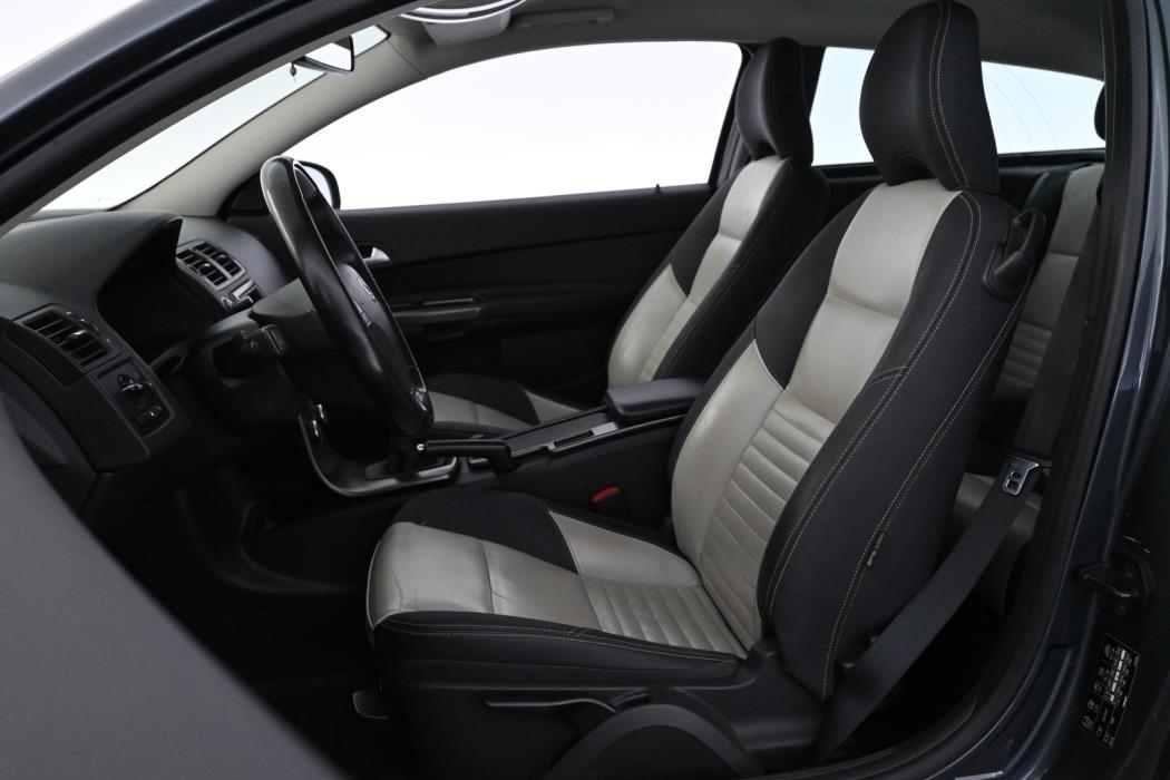 VOLVO C30 2012