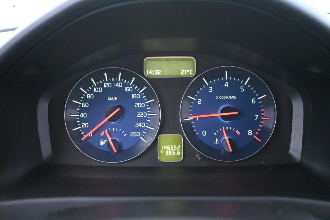 VOLVO C30 2012