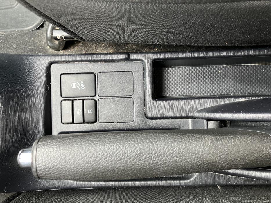TOYOTA Yaris 2013