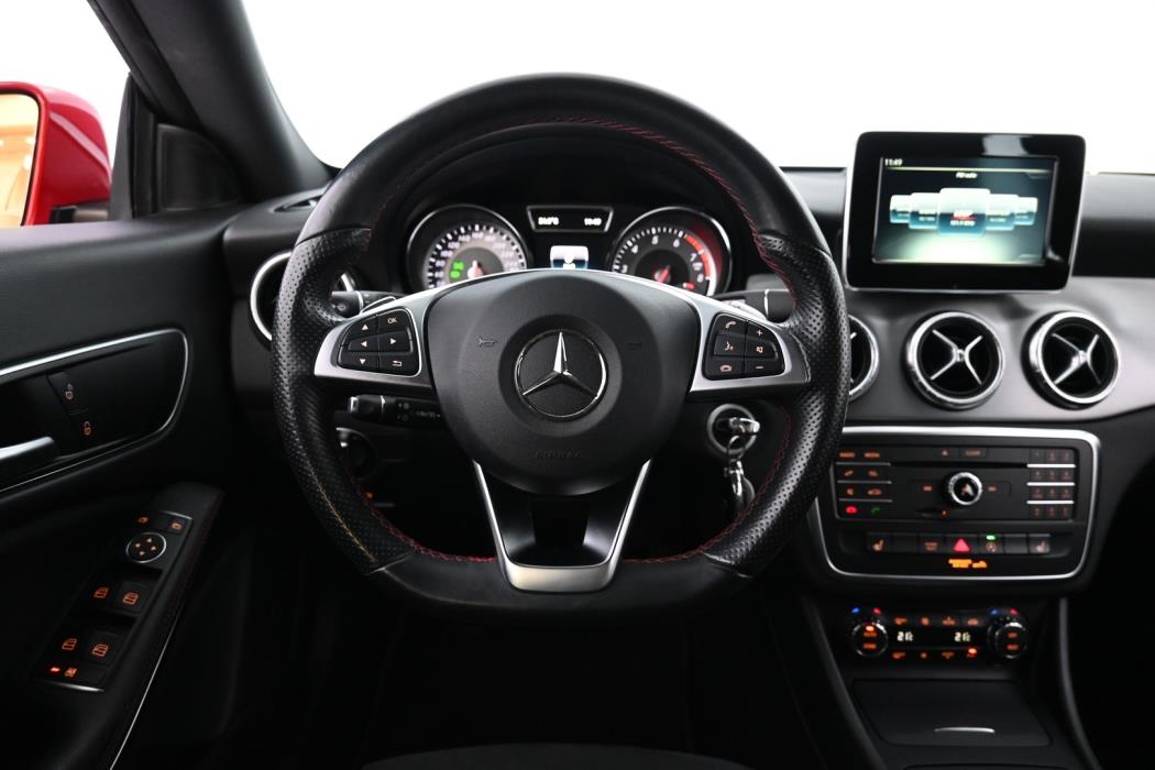 MERCEDES-BENZ CLA 2016