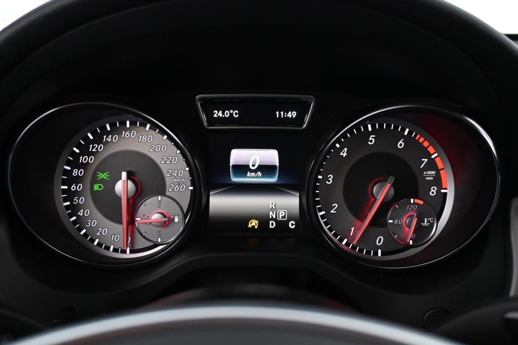 MERCEDES-BENZ CLA 2016