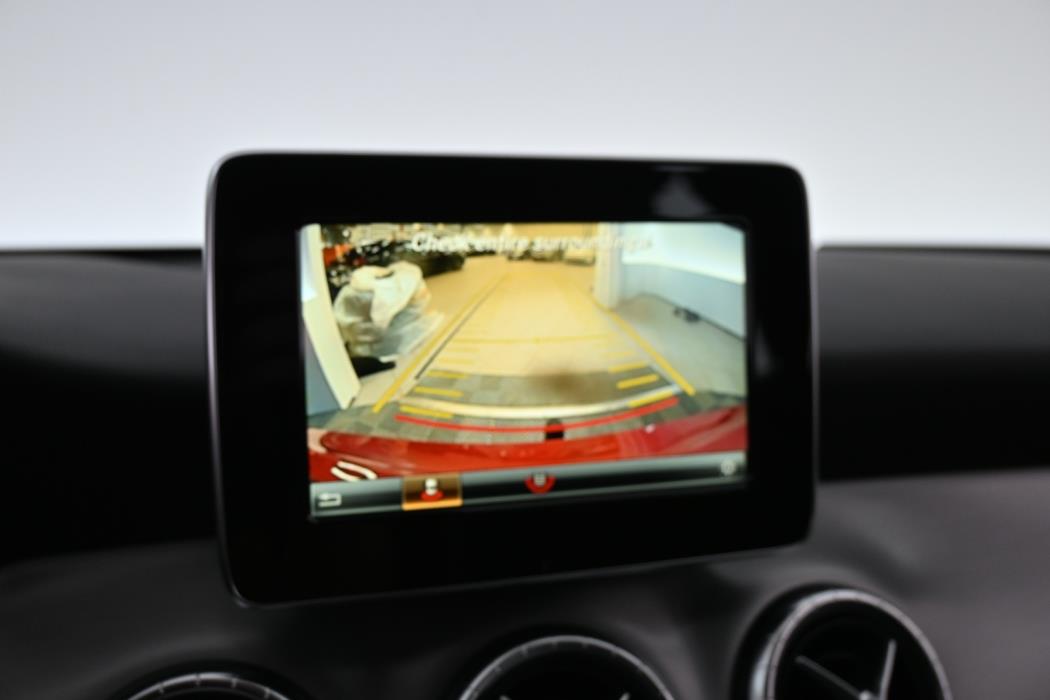 MERCEDES-BENZ CLA 2016