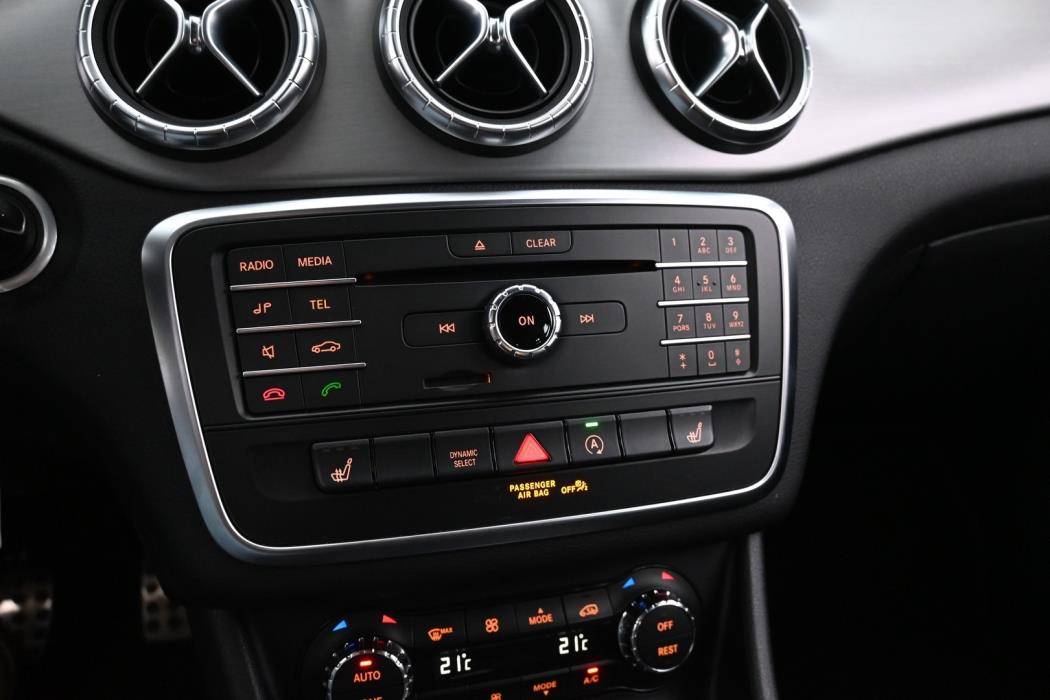 MERCEDES-BENZ CLA 2016