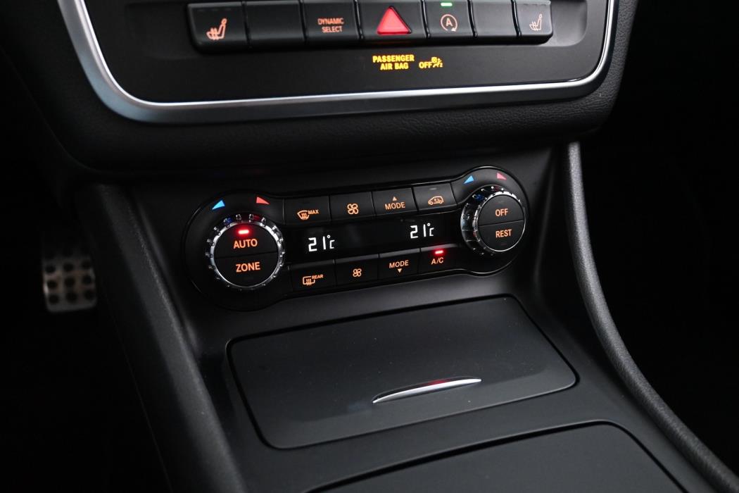 MERCEDES-BENZ CLA 2016