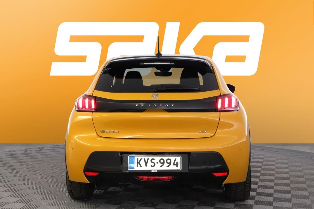 PEUGEOT 208 2022