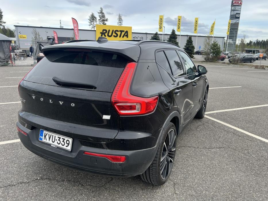 VOLVO XC40 2021