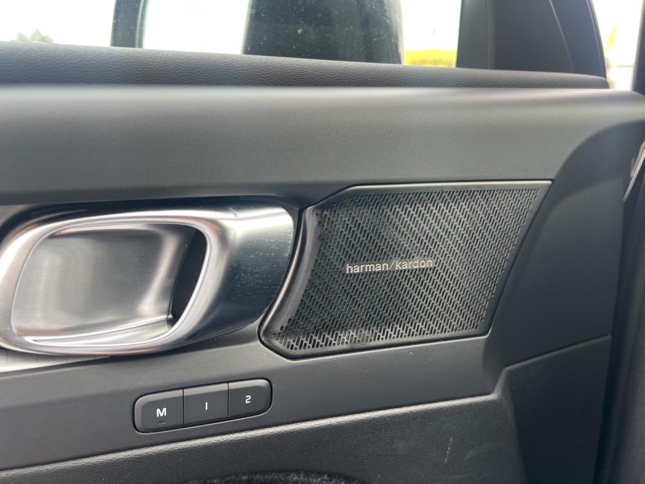VOLVO XC40 2021
