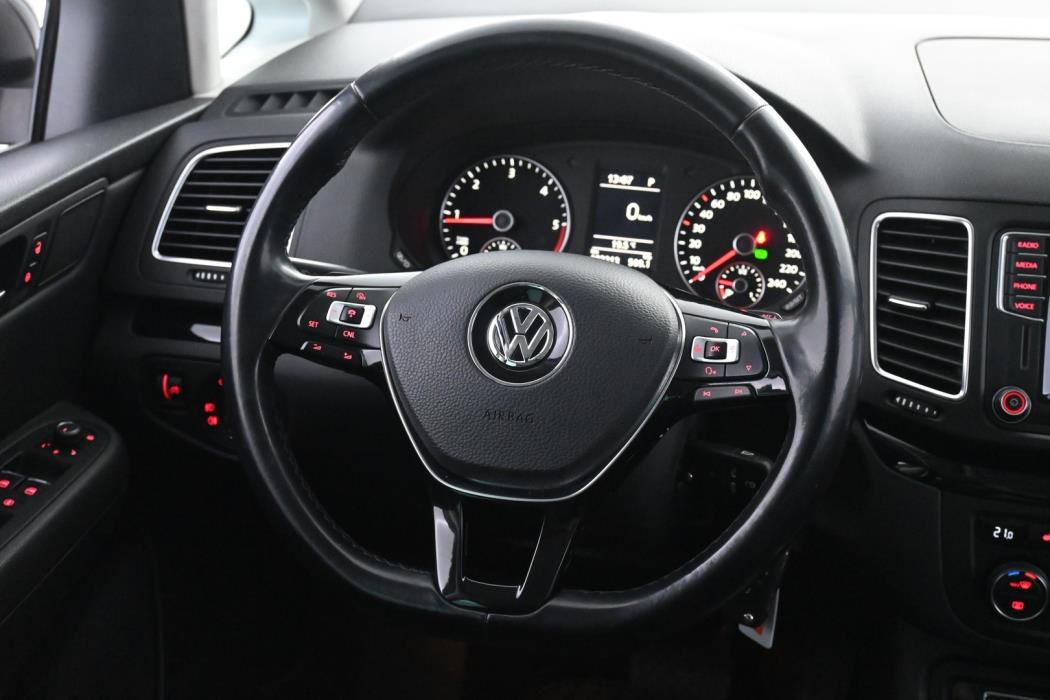 VOLKSWAGEN Sharan 2017