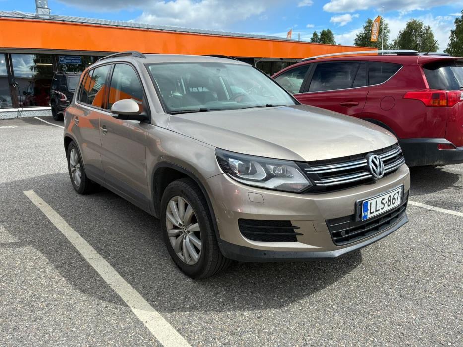 VOLKSWAGEN Tiguan 2013