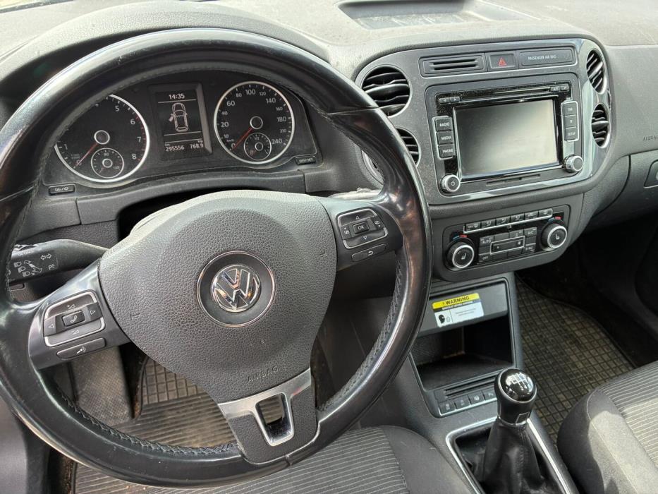 VOLKSWAGEN Tiguan 2013