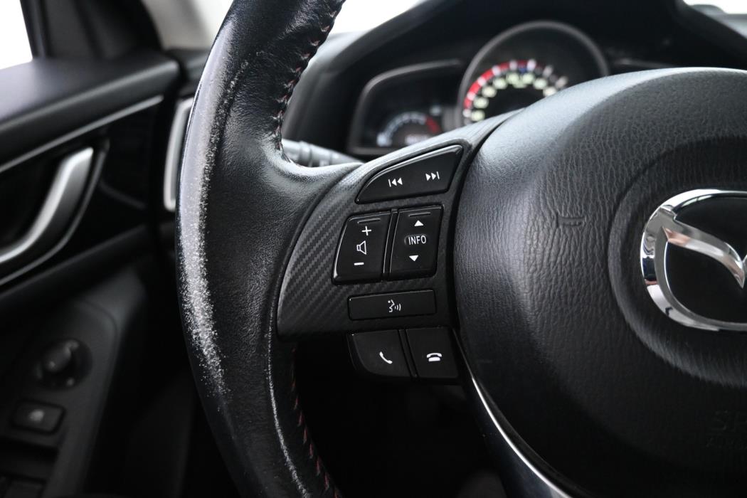 MAZDA 3 2014