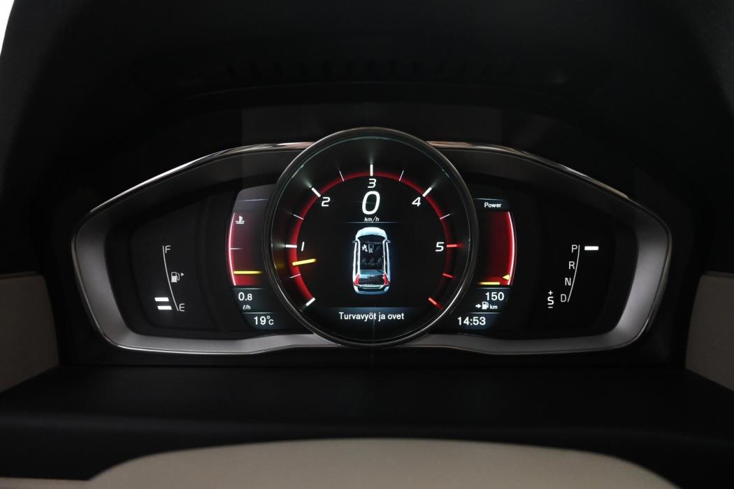VOLVO XC70 2015