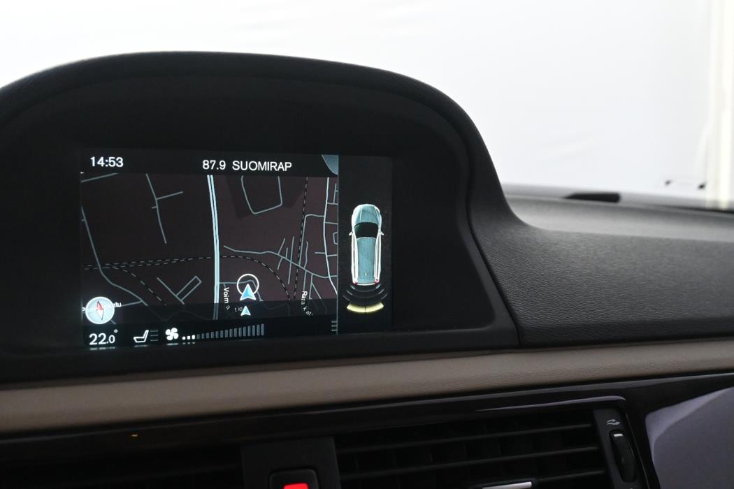 VOLVO XC70 2015