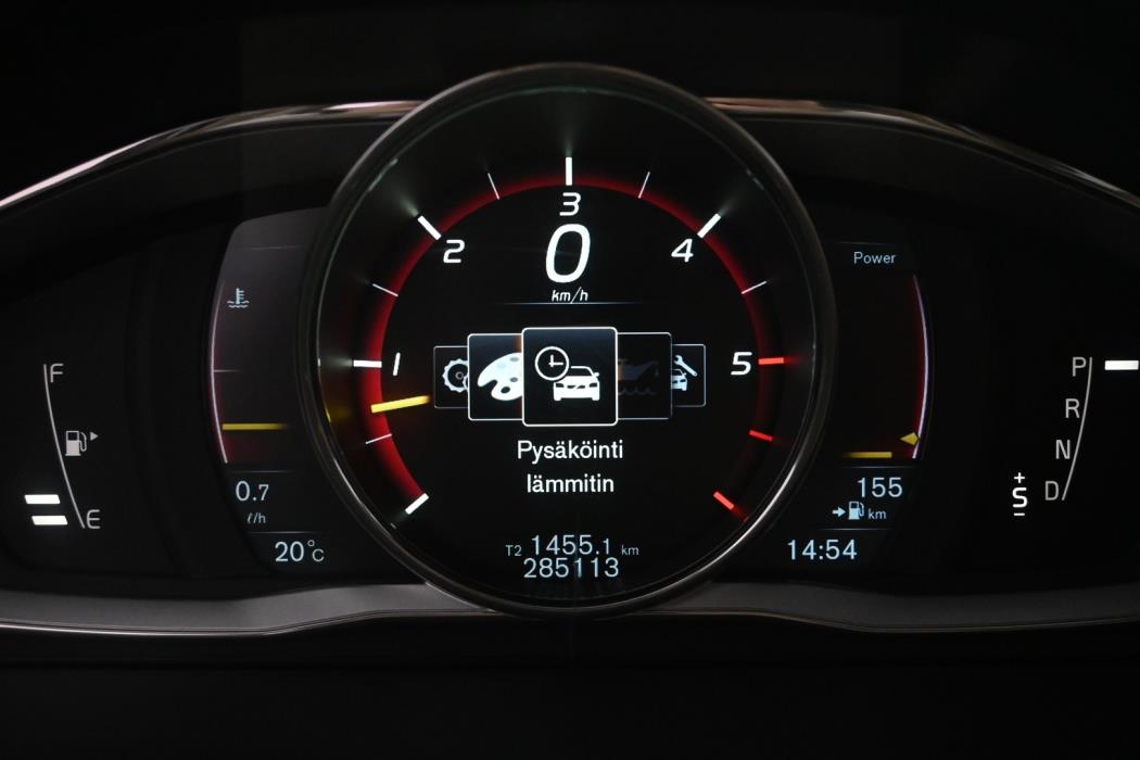 VOLVO XC70 2015