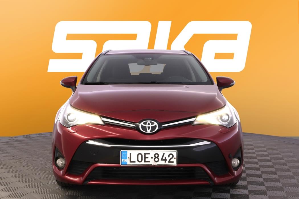 TOYOTA Avensis 2017