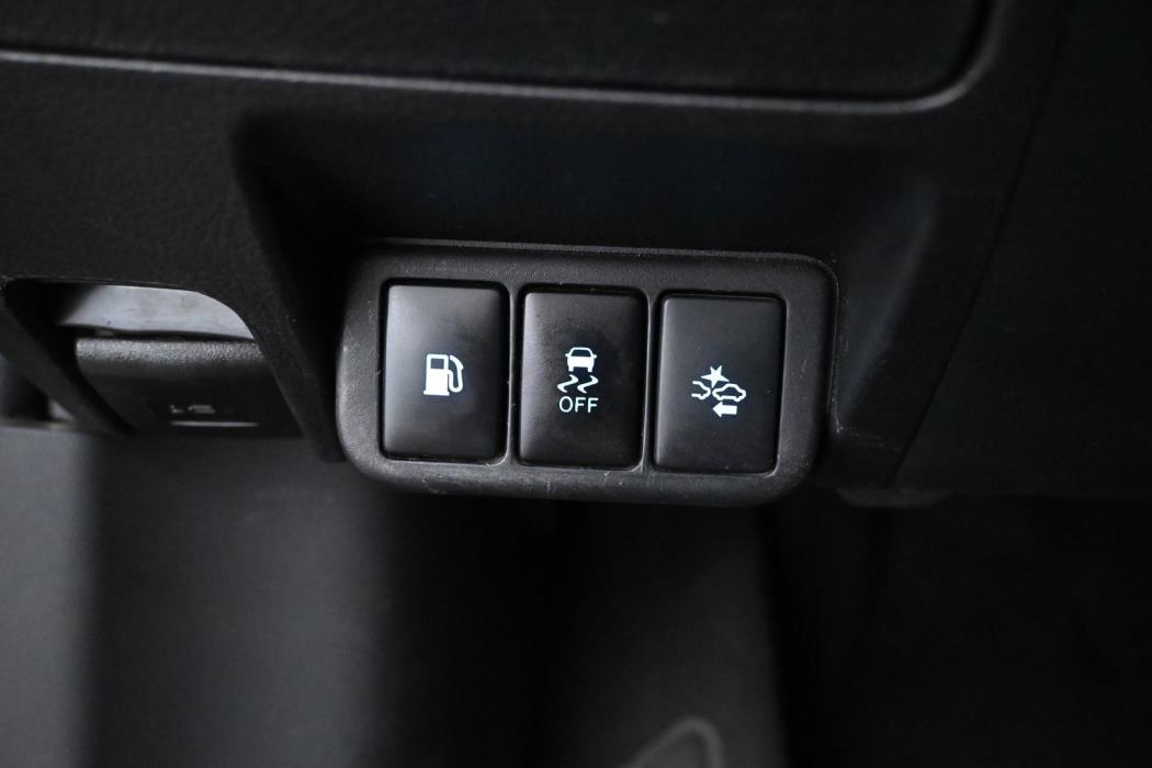 TOYOTA Avensis 2017