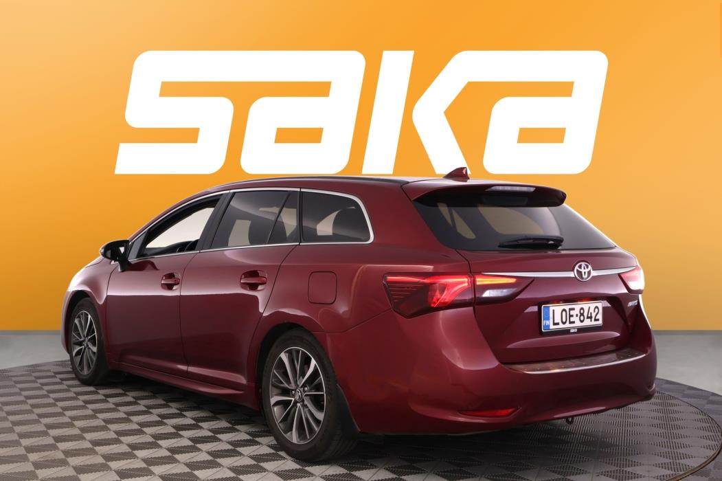TOYOTA Avensis 2017