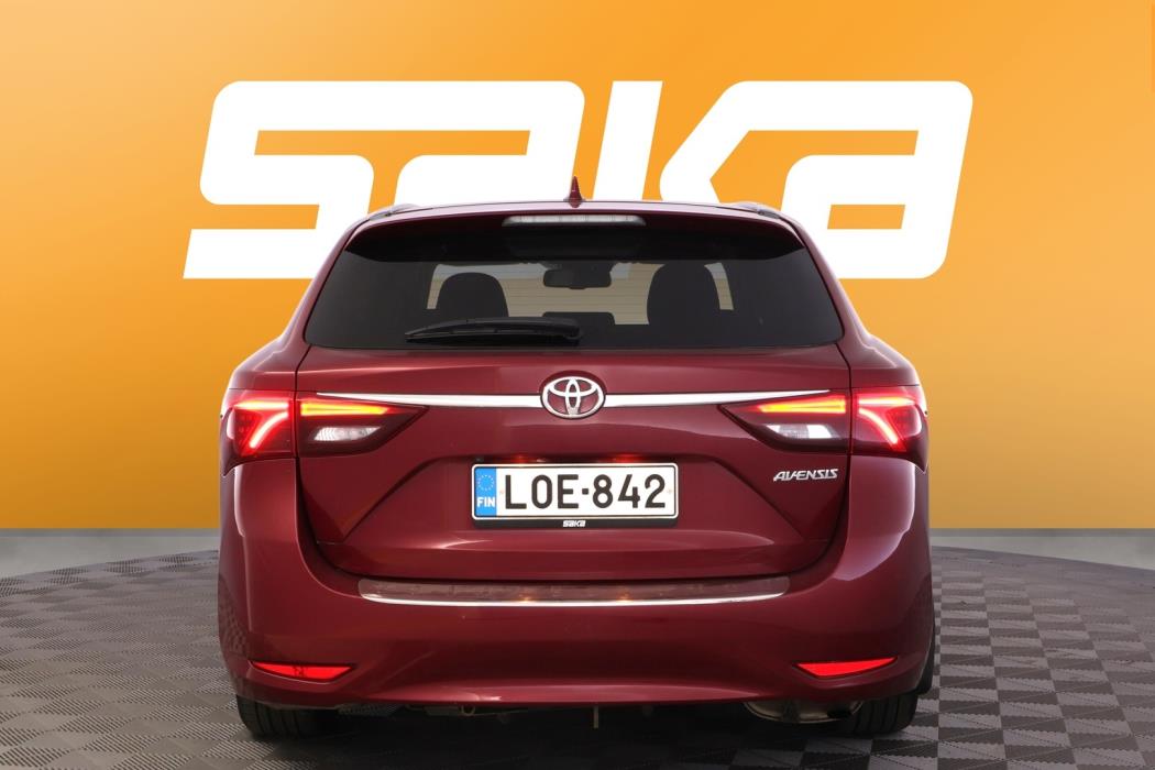 TOYOTA Avensis 2017