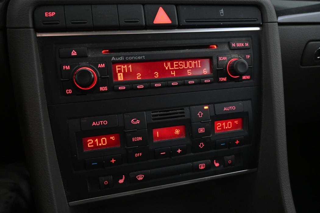 AUDI A4 2004