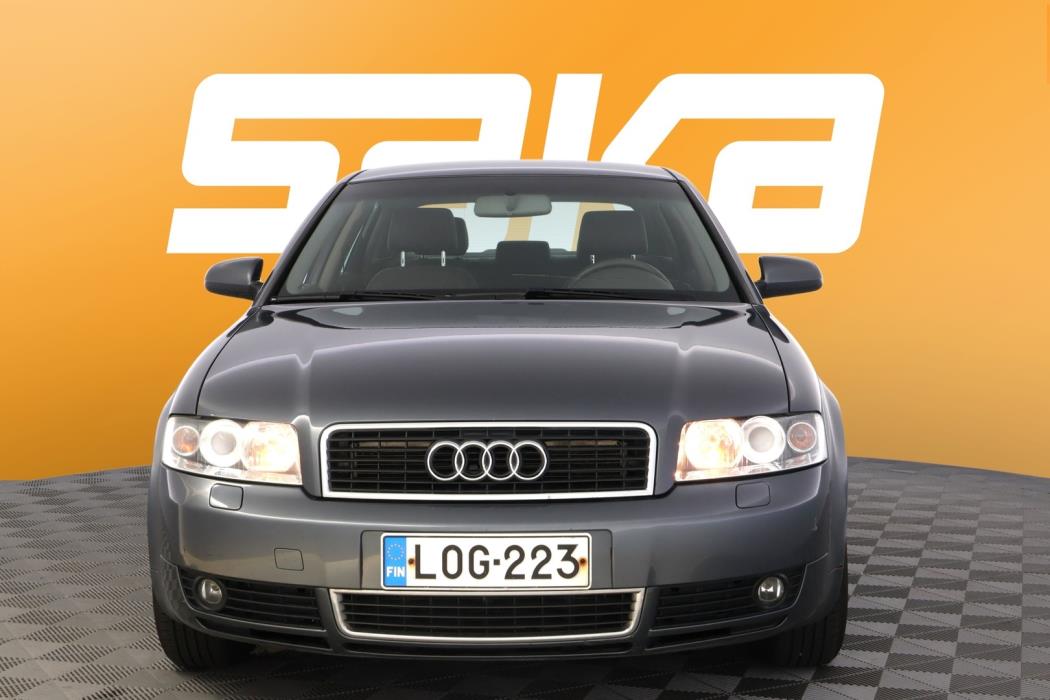AUDI A4 2004