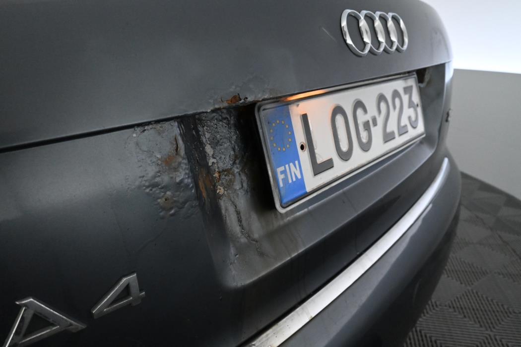 AUDI A4 2004
