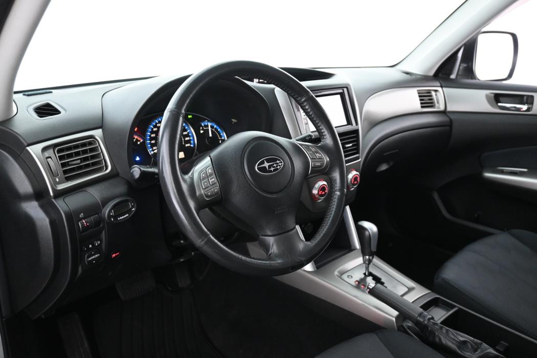 SUBARU Forester 2010