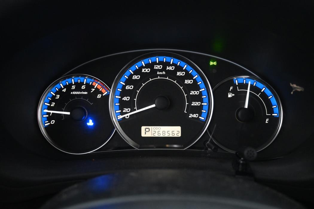 SUBARU Forester 2010