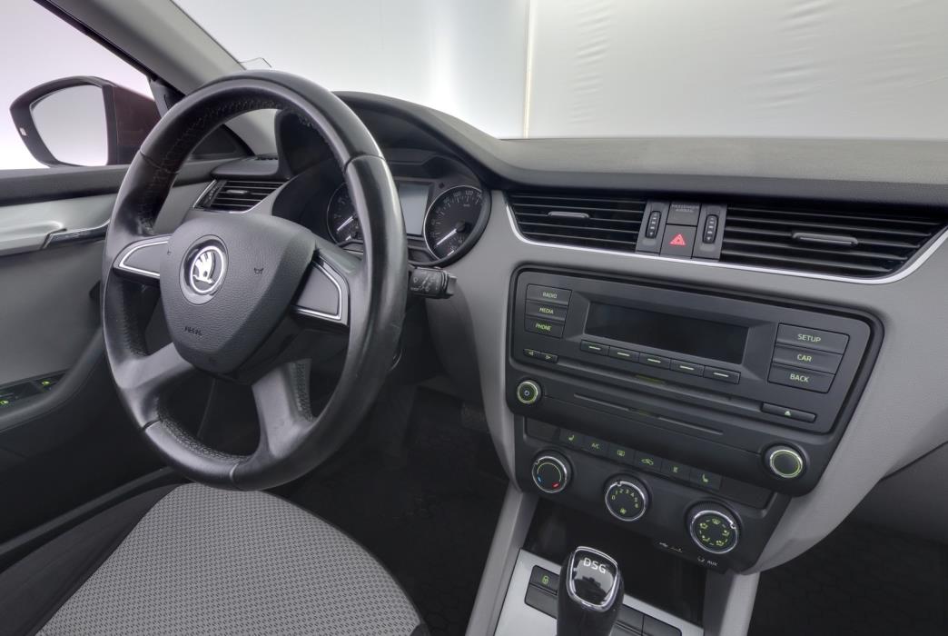 SKODA Octavia 2014